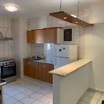 Chic 4 Bedrooms Near Metro, Regie Upb 2 Bathrooms * Bucureşti
