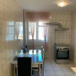 Chic 4 Bedrooms Near Metro, Regie Upb 2 Bathrooms Apartament