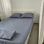Chic 4 Bedrooms Near Metro, Regie Upb 2 Bathrooms Apartament Bucureşti