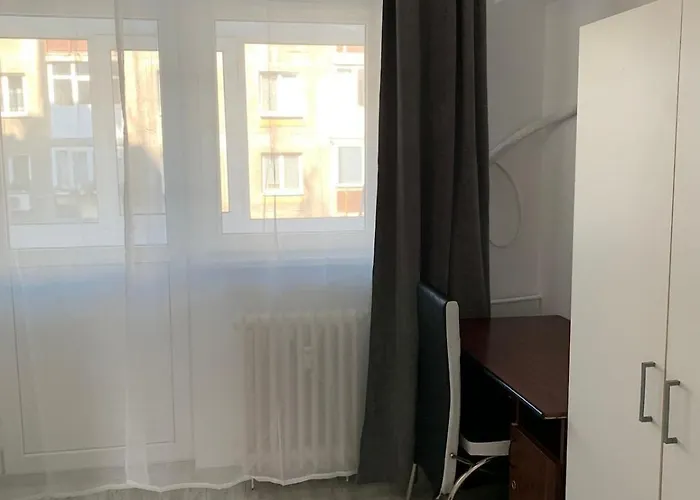 Διαμέρισμα Chic 4 Bedrooms Near Metro, Regie Upb 2 Bathrooms *